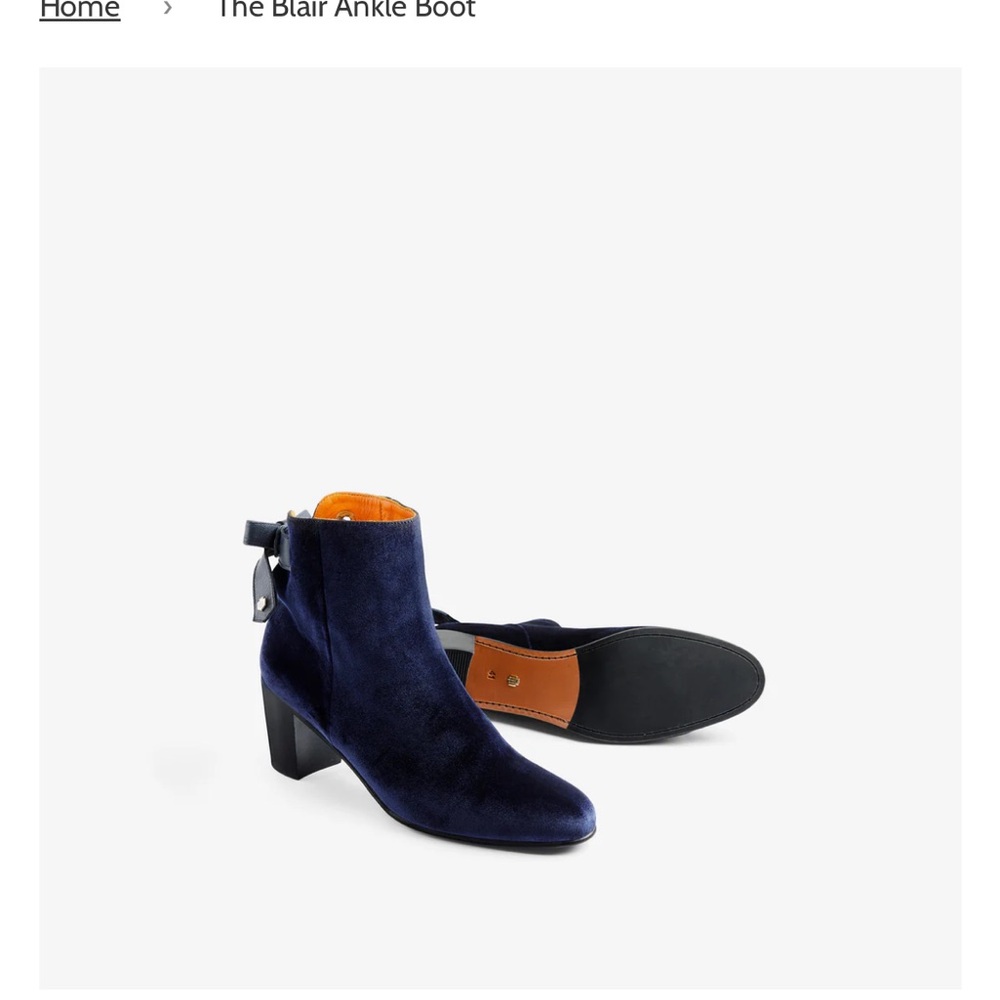 Fairfax & Favour size 8.5 / Euro 39 Blair Ankle Boot in Navy Blue